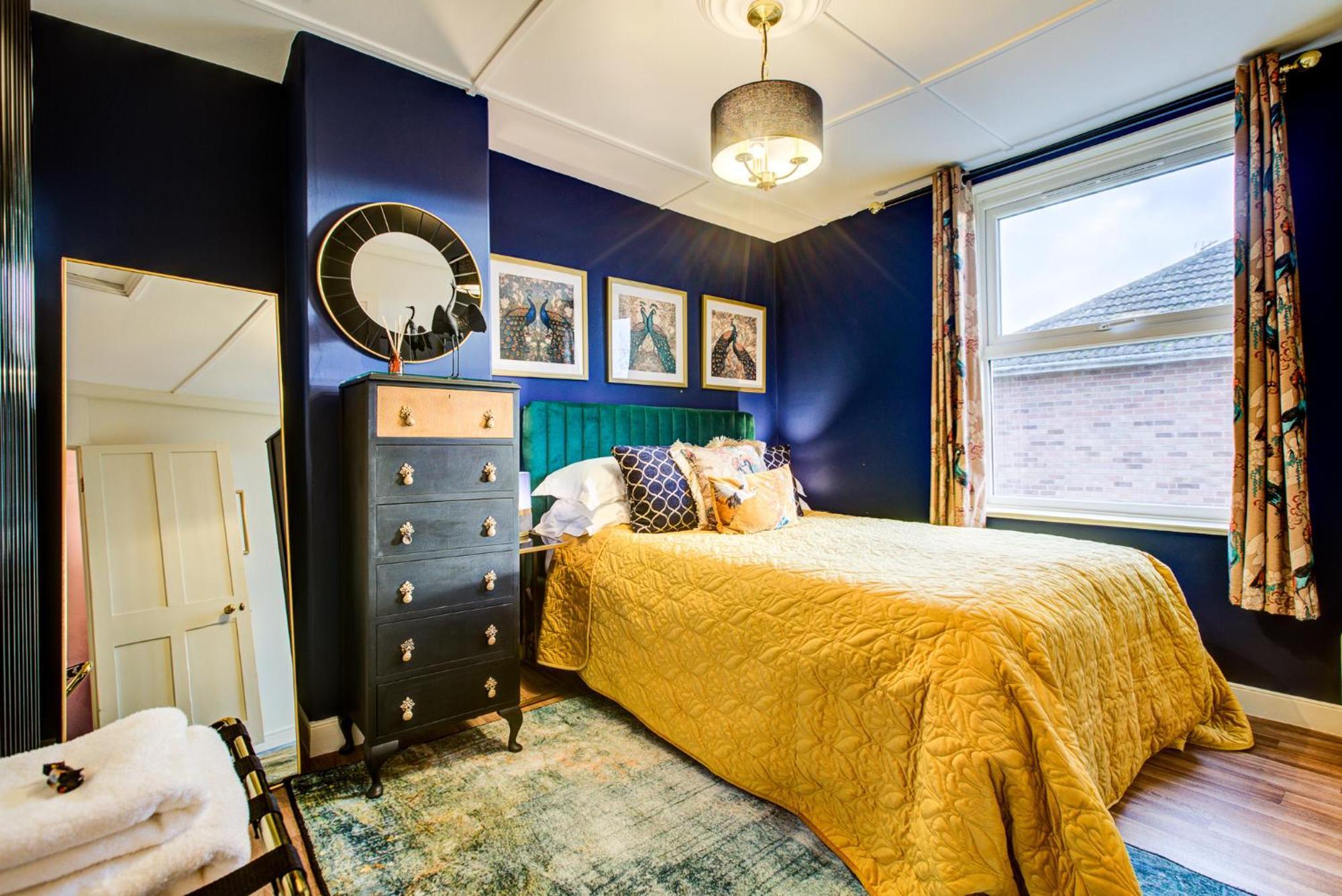 Queens Cottage, Wivenhoe Stylish, Plush, Cosy, Convenient & Quirky, 2X Double Bed Period Cottage Plus Patio - 9 Min Walk Train, 4 Min Walk High Street Pubs, Restaurants, Shops Экстерьер фото
