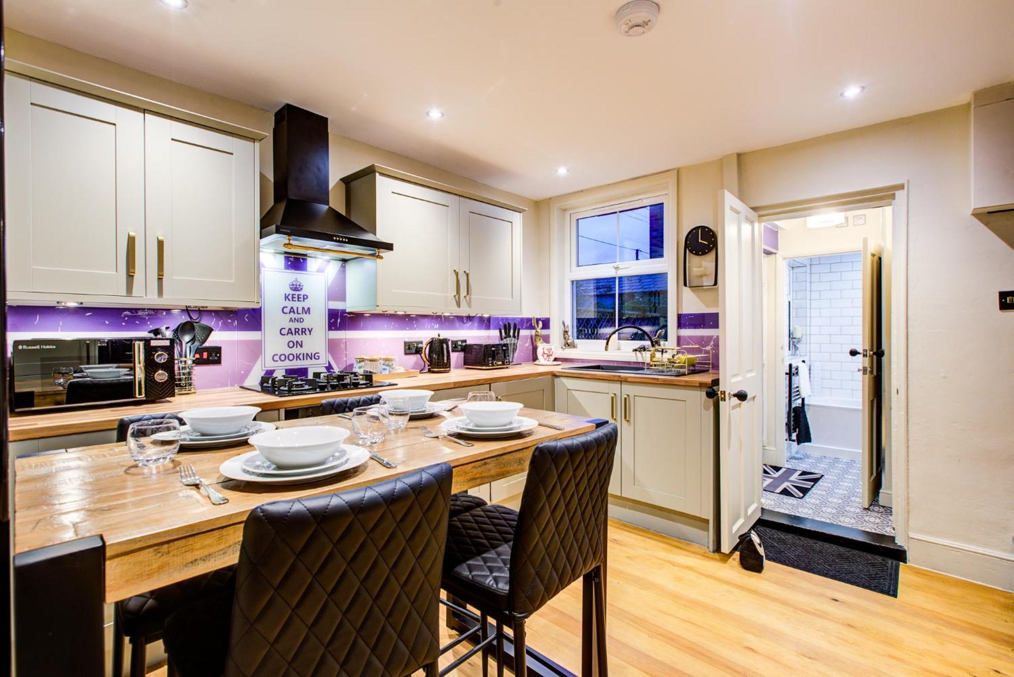 Queens Cottage, Wivenhoe Stylish, Plush, Cosy, Convenient & Quirky, 2X Double Bed Period Cottage Plus Patio - 9 Min Walk Train, 4 Min Walk High Street Pubs, Restaurants, Shops Экстерьер фото